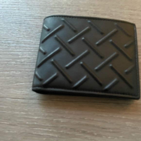 Bottega Veneta Men's Leather Bifold Wallet